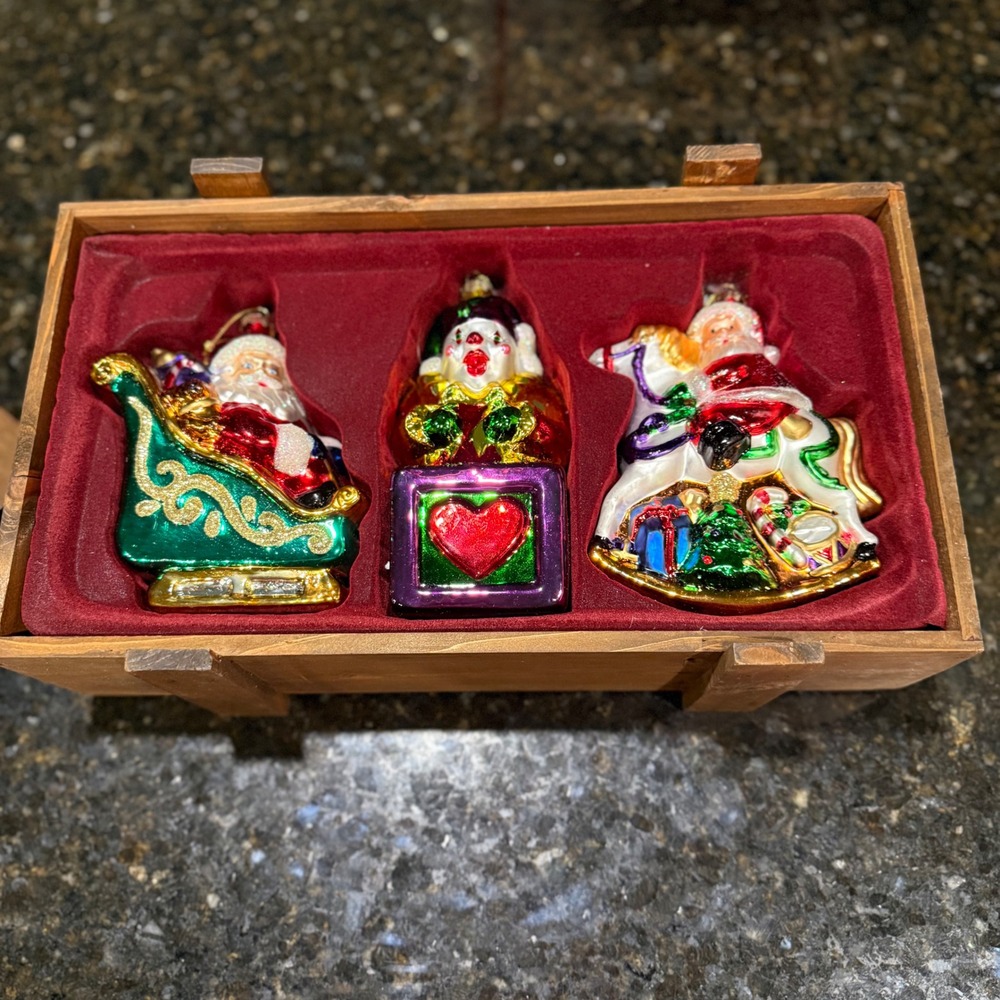 Thomas Pacconi Classics 2000 Series Glass Christmas Ornaments Set of 3 in Crate